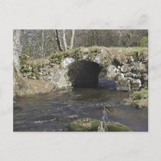 Postal de puente de piedra antigua