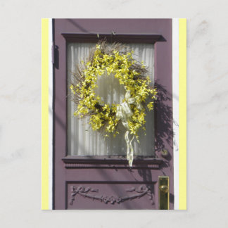 Postal de puerta púrpura