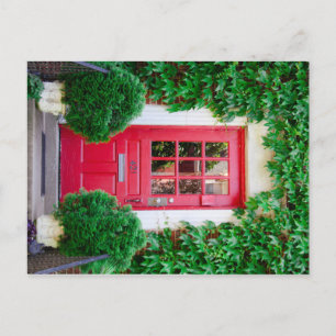 Postal de puerta roja