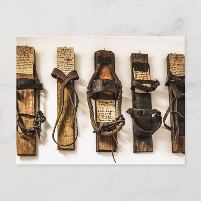 Postal de tiempo de esquí de moda antigua (Anverso)