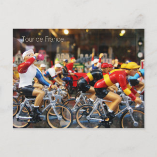 Postal de una ventana que representa el Tour de Fr