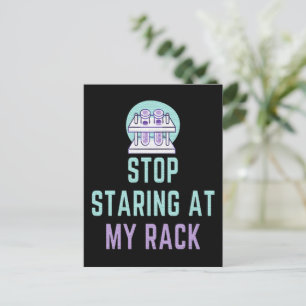 POSTAL DEJE DE EMPEZAR EN MI RACK - FUNNY LAB TECH