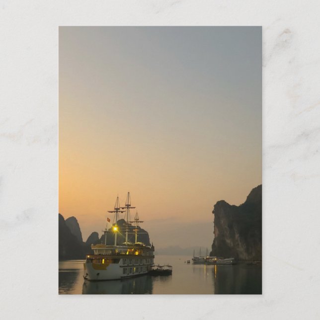 Postal Deliciosa puesta de sol en Halong Bay Vietnam Fund (Anverso)