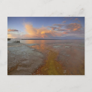 Postal Depósitos minerales coloridos emitidos por Black P