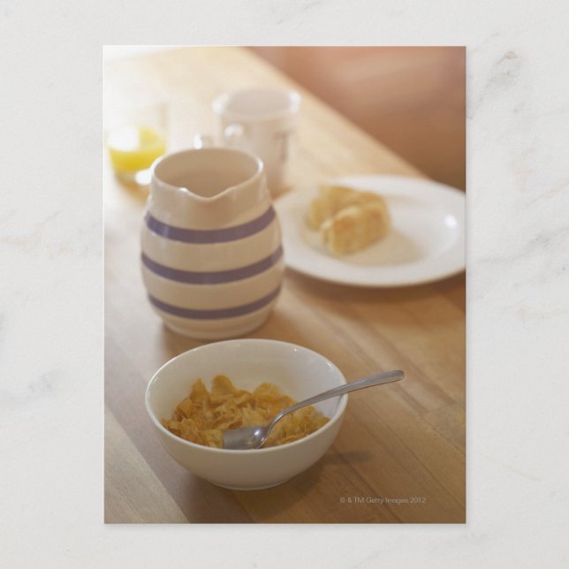 Postal Desayuno medio en mesa de cocina (Anverso)