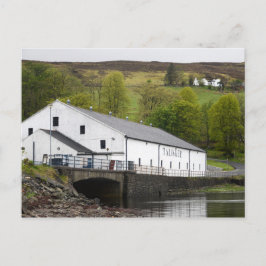 Postal Destilería de whisky talisker en Skye, Escocia