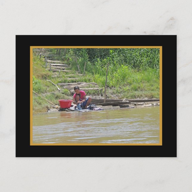 Postal Día de la lavandería en el río w Faux Mat (Anverso)