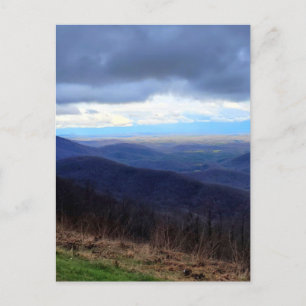 Postal Día lluvioso en el desfiladero del castillo de roc