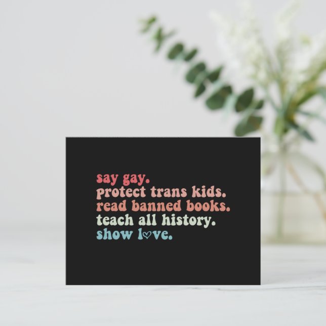 Postal Digamos Gay Protect Trans Kids Leer libros prohibi (Anverso de pie)