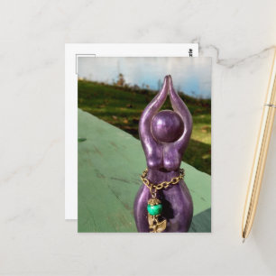 Postal Diosa en el río