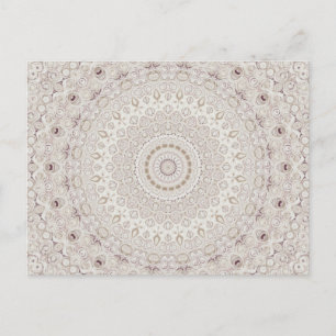 Postal Diseño de patrón de mandala beige y taupe