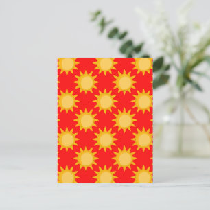 Postal Diseño de patrón de sol brillante en rojo