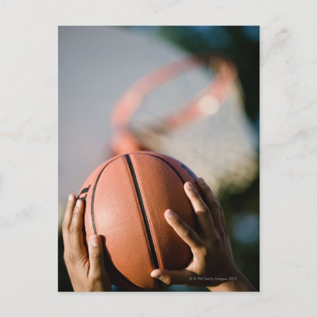 Postal Disparos de mano al aire libre con baloncesto (Anverso)