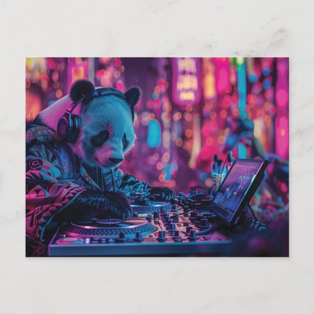 Postal DJ Panda con auriculares (Anverso)