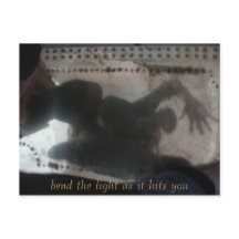 doblar, doblar la luz a medida que te golpea