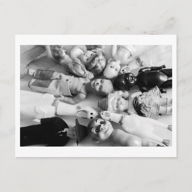 Postal Doll Portrait - Plastic Dolls and Rubber Chickens (Anverso)