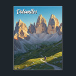 Postal Dolomitas Italia Viajes de excursión<br><div class="desc">Los Dolomitas, una impresionante cordillera en el norte de Italia, son famosos por sus espectaculares picos, sus acantilados y sus impresionantes paisajes alpinos. Estas montañas, catalogadas como Patrimonio de la Humanidad por la UNESCO, forman parte de los Alpes Cícticos del Sur y abarcan las regiones de Trentino-Alto Adige, Veneto y...</div>