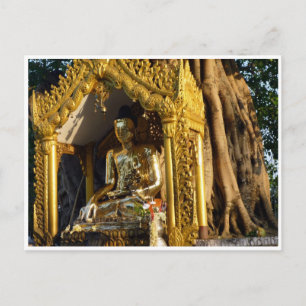 Postal dorada stupa buddha