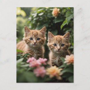 Postal Dos Ginger Gatitos Explorando Un Jardín Exuberante