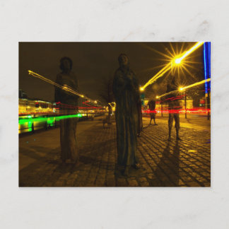 Postal Dublín de noche