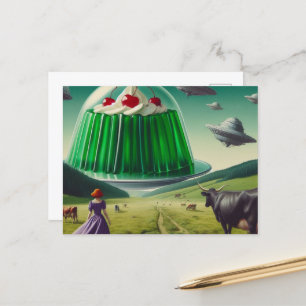 Postal Dulce verde OVNIs crema batida y cereza