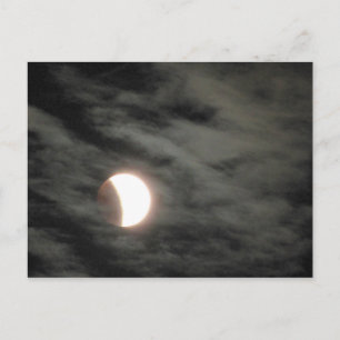 Postal Eclipse lunar con nubes