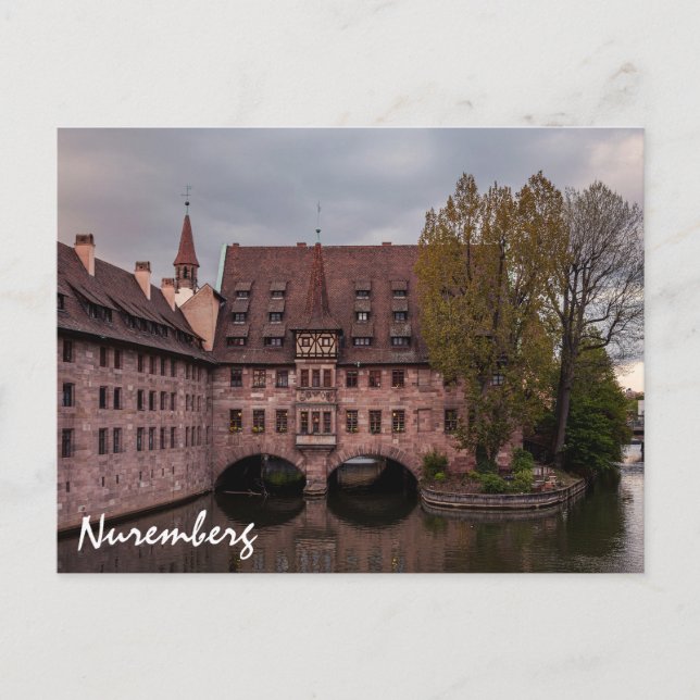 Postal Edificio histórico al atardecer en Nuremberg, Alem (Anverso)