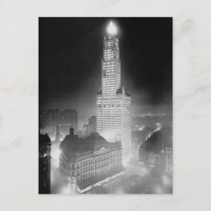 Postal Edificio Woolworth de noche, 1920
