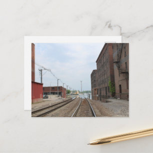 Postal Edificios y vías de tren en Burlington, Iowa