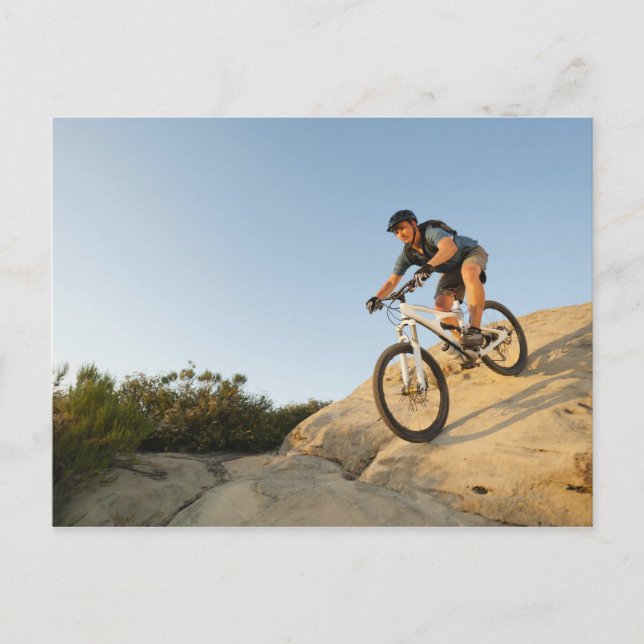 Postal EE.UU., California, Laguna Beach, Man en bicicleta (Anverso)