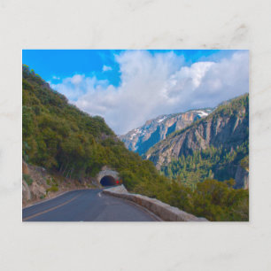 Postal EE. UU., California. Túnel en la carretera a Yosem