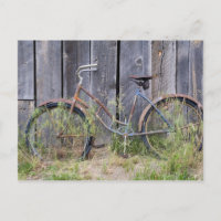 EE. UU., Oregón, Bend. Una vieja bicicleta destart