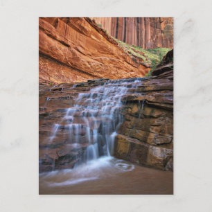 Postal EE. UU., Utah, Escalante Wilderness. Cascada en