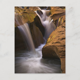 Postal EE. UU., Utah, Escalante Wilderness. Cascada en 2
