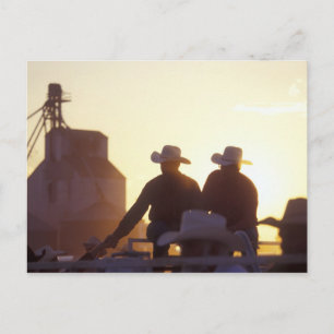 Postal EE. UU., Wyoming, Pine Bluffs. Dos hombres se dan 