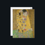 Postal El Abrazo de los Amantes por Gustav Klimt<br><div class="desc">La luz del sol brilla en el abrazo dorado que rodea a los amantes en la obra maestra de Gustav Klimt, El Beso. La escena es una paradoja de intimidad y aislamiento. La pareja está de pie en un precipicio, un campo de flores coloridas a sus pies, pero son ajenos...</div>