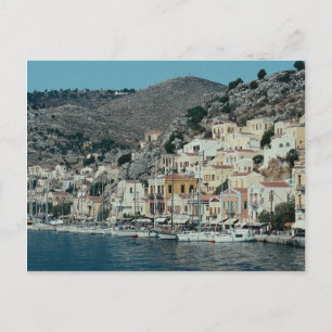 Postal El acceso al puerto de Symi Island, en Dodecan