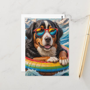 Postal El Adorable Bernese Mountain Dog disfruta de un pa