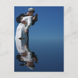 Postal El beso de la Segunda Guerra Mundial