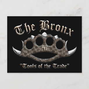 Postal El Bronx - Las nudillas de latón arañadas