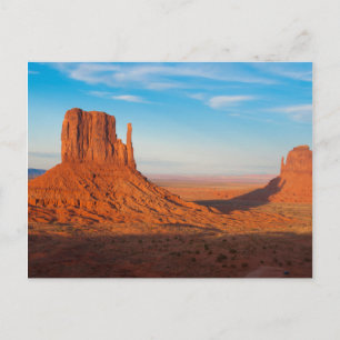 Postal El desierto de Utah en Monument Valley se mezcla e
