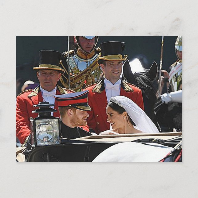 Postal El Duque y la Duquesa de Sussex cerca (Anverso)