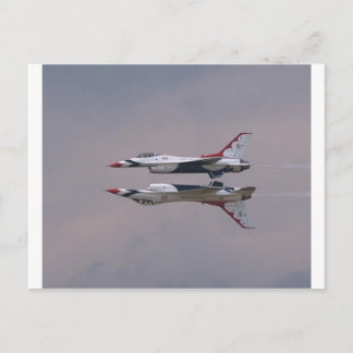 Postal El espejo de Thunderbird vuela cerca