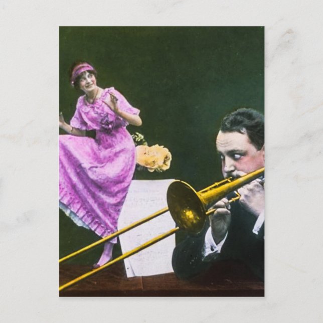 Postal El hombre toca bailes trombónicos de Flapper en la (Anverso)