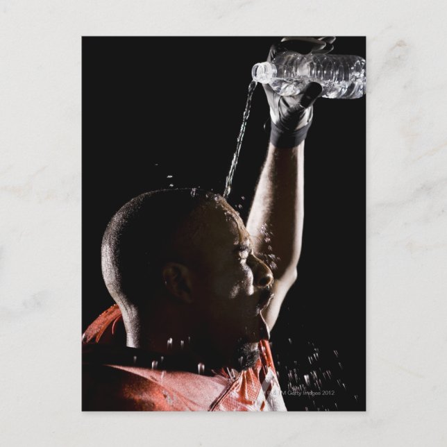 Postal El jugador de fútbol se enfría con agua (Anverso)