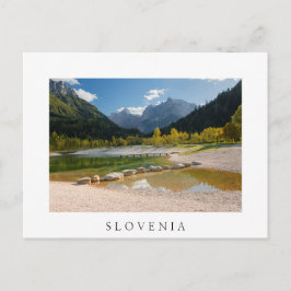 Postal El lago Jasna en los Alpes eslovenos en otoño