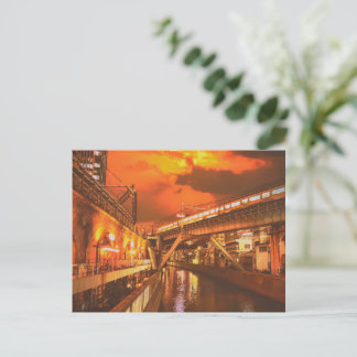 Postal El paisaje urbano de Tokio con el canal y el tren