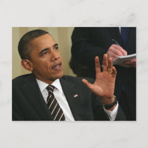 Postal El presidente Barack Obama habla con la prensa