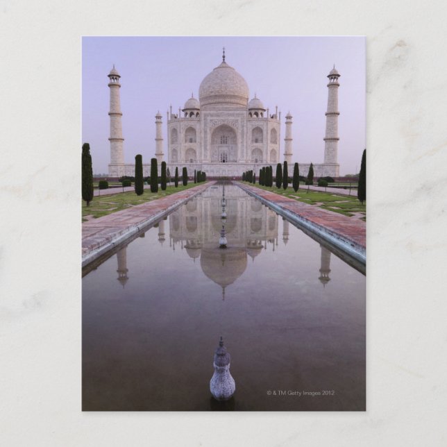 Postal el Taj Mahal perfectamente reflejado en la piscina (Anverso)