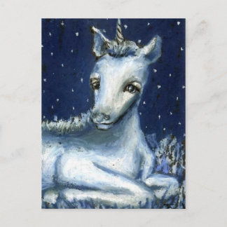 Postal El unicornio bebé bajo un cielo estrellado